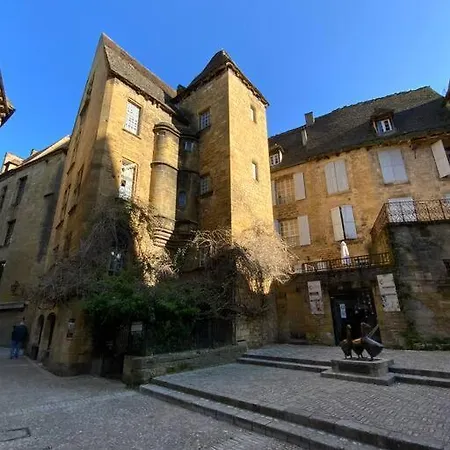 Prázdninový dům Centre Historique. Maison De *