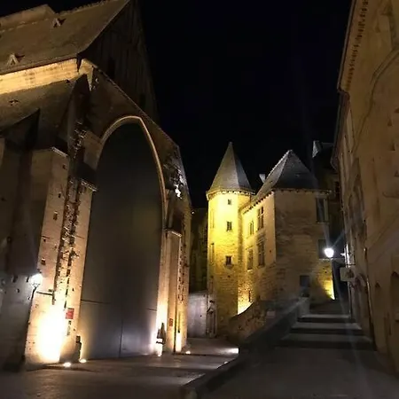 Centre Historique. Maison De